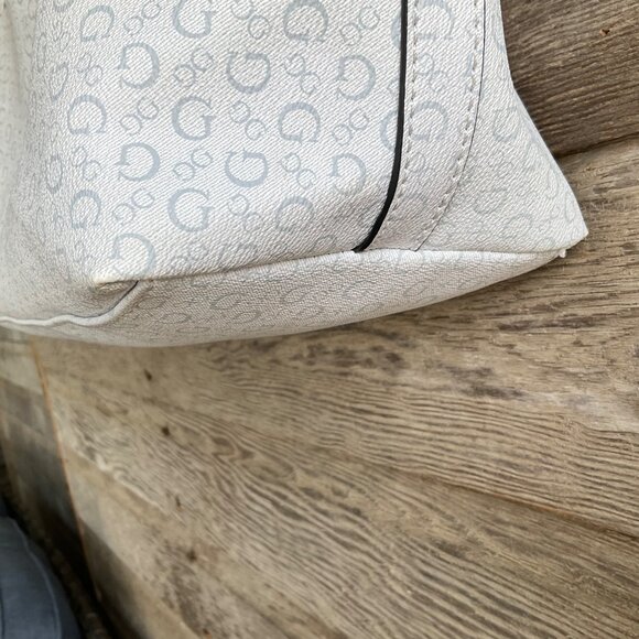 Guess Women's Tote Bag With Logo Print & Faux Leather Handles - Picture 7 of 14